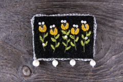 24_cottage_yellow_brooch